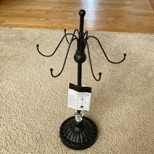 Metal wire jewelry stand